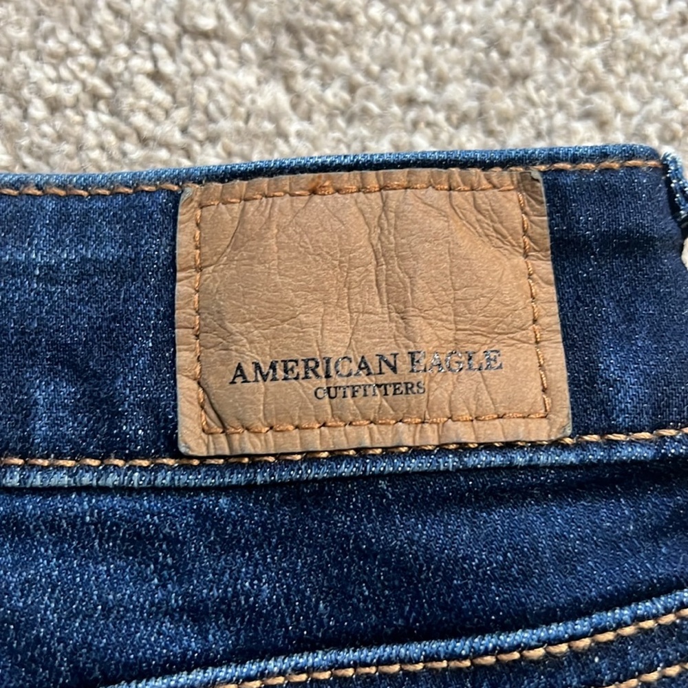 NWT American Eagle Skinny Bermuda Shorts-Size 10 - Picture 3 of 7